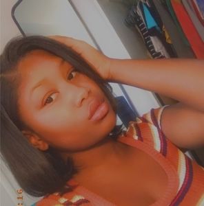 Meet your Posher, Faith